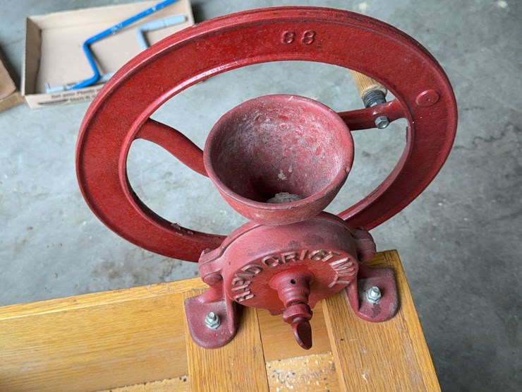 heath-mfg.-co.-'never-fail'-grinder-&-rapid-grist-mill-on-cart-image-10