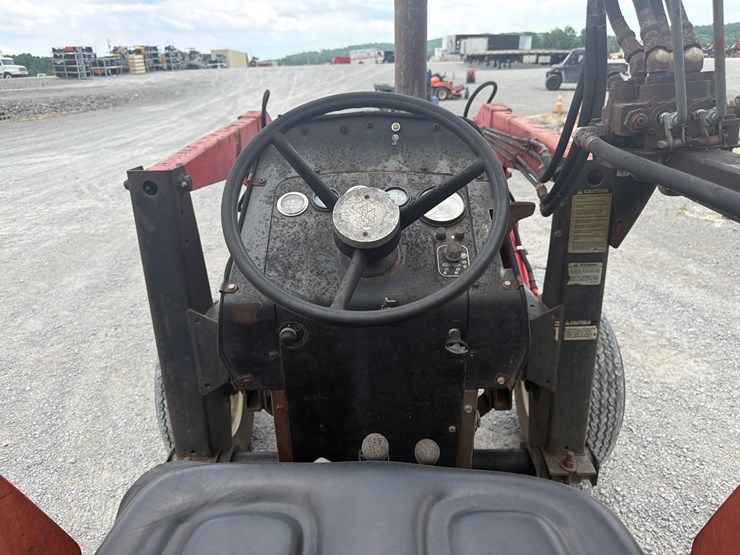 massey-ferguson-255-image-13