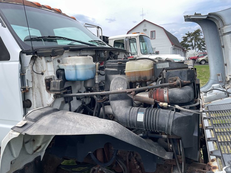 #4157-•-2000-gmc-c7500-(has-wi,-title)-image-127