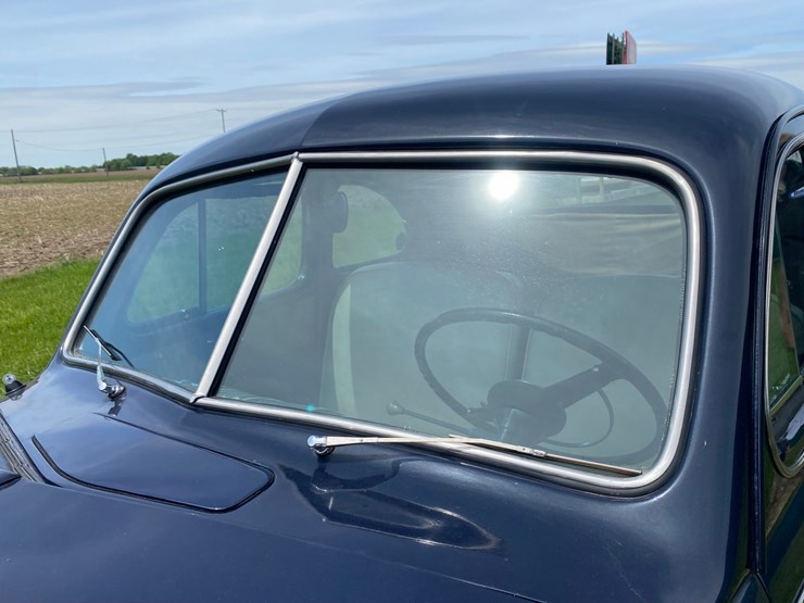 1946-ford-deluxe-business-coupe-image-59