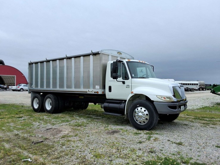 2007-international-durastar-4400-image-4