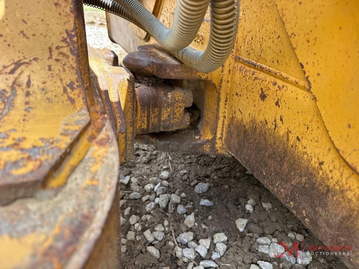 1998-caterpillar-d5c-xl-image-22