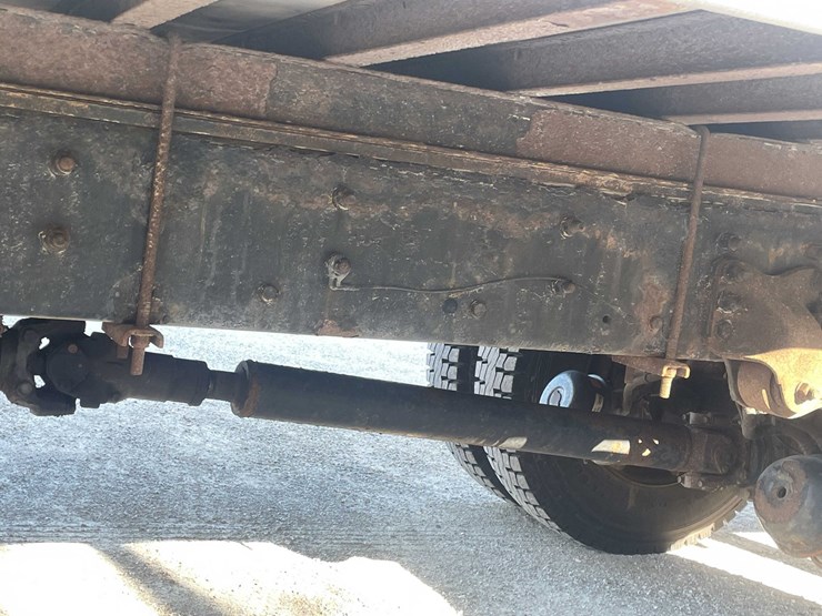 #4198-•-2005-sterling-box-truck-image-37