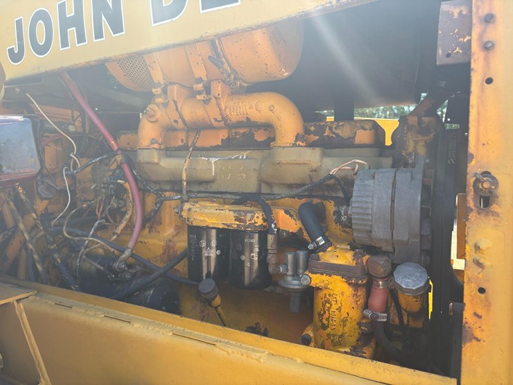 1983-john-deere-640-image-14