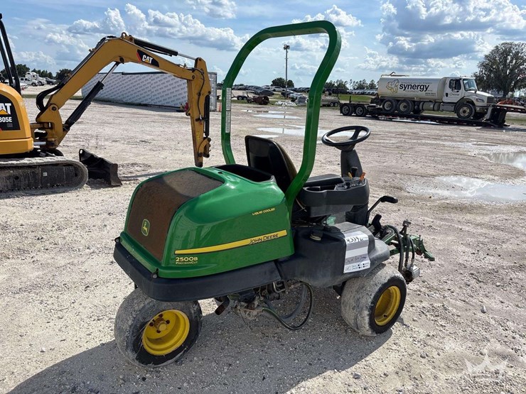 2018-john-deere-2500b-image-3
