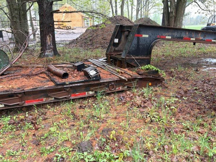 #168-•-1985-lowboy-equipment-trailer-image-5