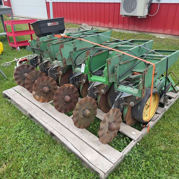 JOHN DEERE 7000