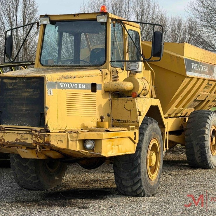 VOLVO A25