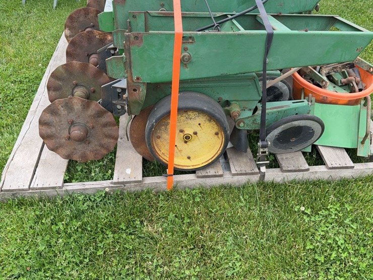 john-deere-7000-image-2