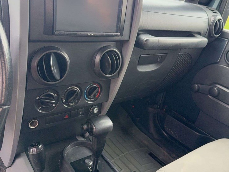 2008-jeep-wrangler-image-12