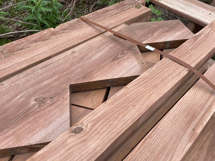 #6061-•-disassembled-wooden-deck-image-5