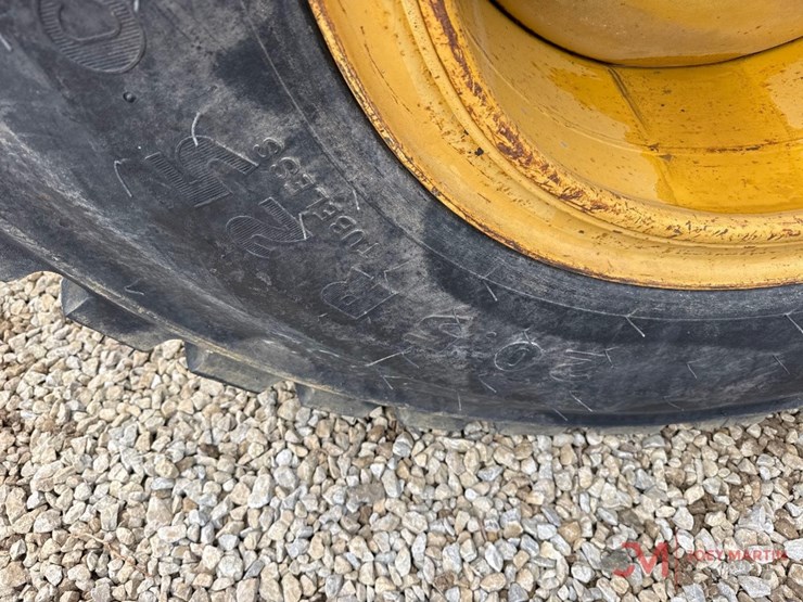 2000-deere-544h-image-13
