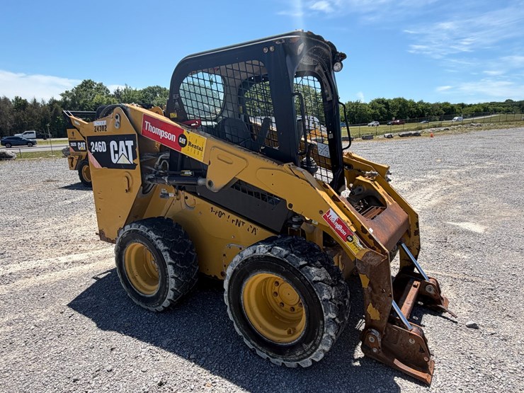 caterpillar-246d-image-2