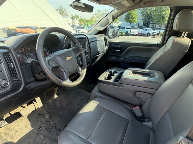 2017-chevrolet-silverado-1500-image-14