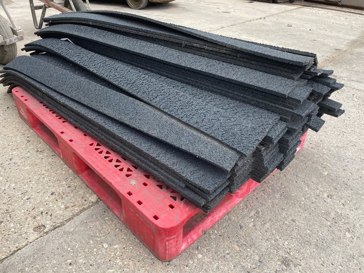 #6053-•-pallet-of-concrete-felt-image-4