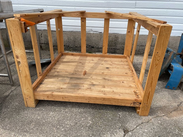 #4184-•-wooden-crate-image-1