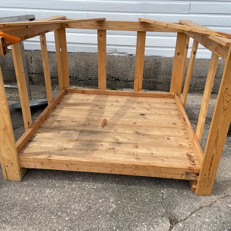 #4184 • Wooden Crate