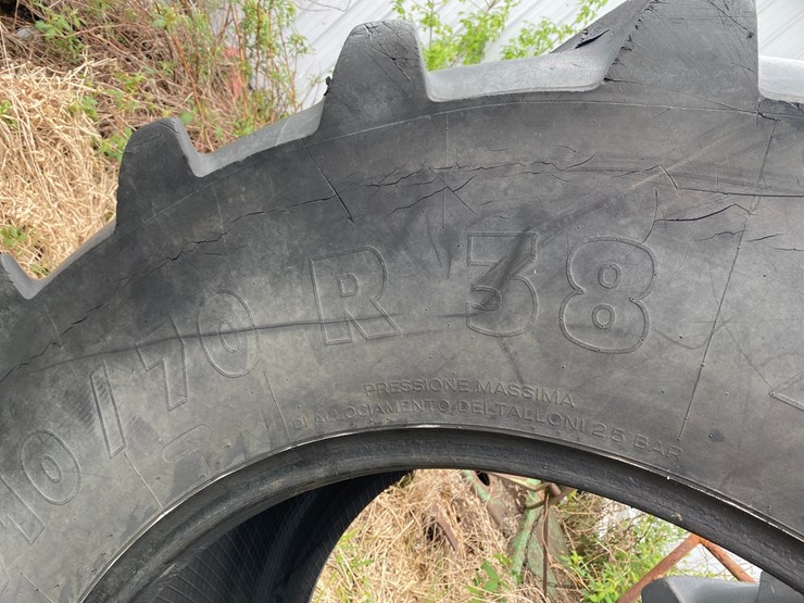 #3585-•-(2)-tractor-tires-image-5