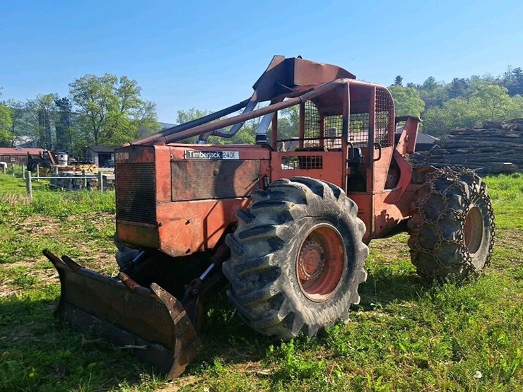 timberjack-240e-image-1