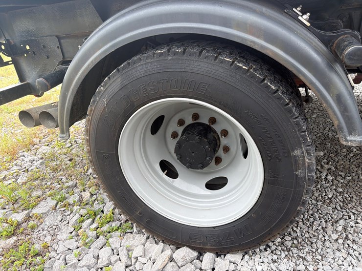 ford-f550-image-11