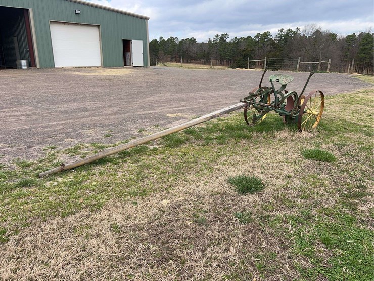 john-deere-one-bottom-plow-image-1