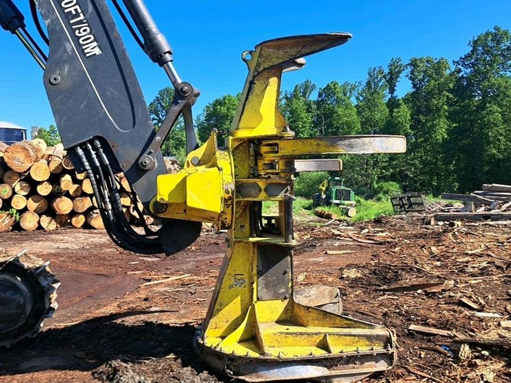 2016-deere-853m-image-18