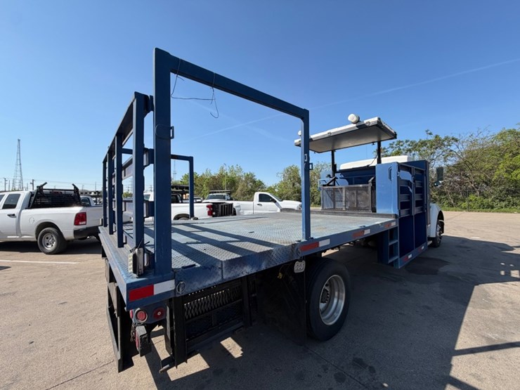 2007-kenworth-t300-image-3