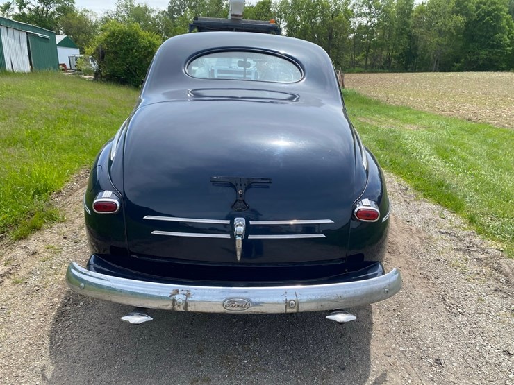 1946-ford-deluxe-business-coupe-image-5
