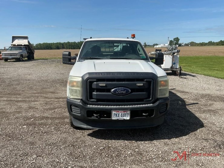 2012-ford-f250-xl-image-18