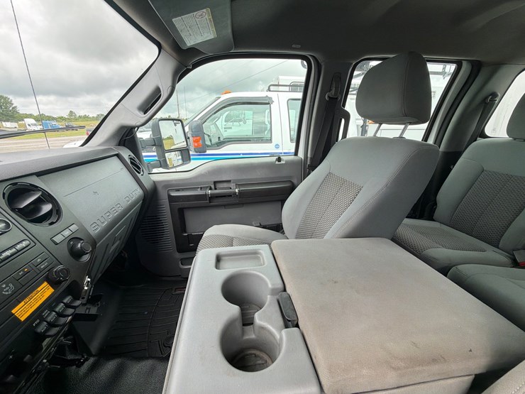 ford-f550-image-17