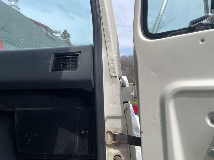 ford-l7000-image-59
