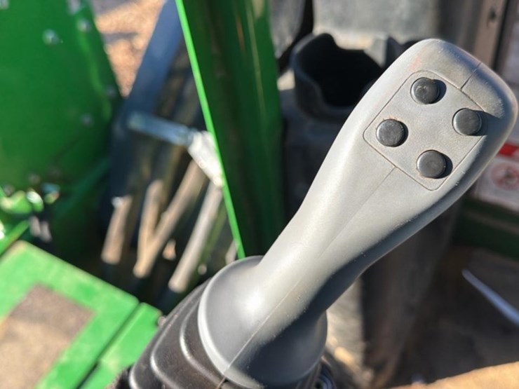 2018-deere-437e-image-42