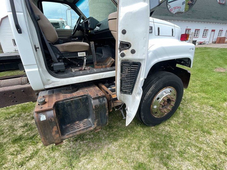 #4157-•-2000-gmc-c7500-(has-wi,-title)-image-111