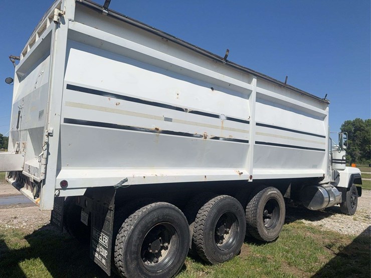 1992-mack-rd600-image-6