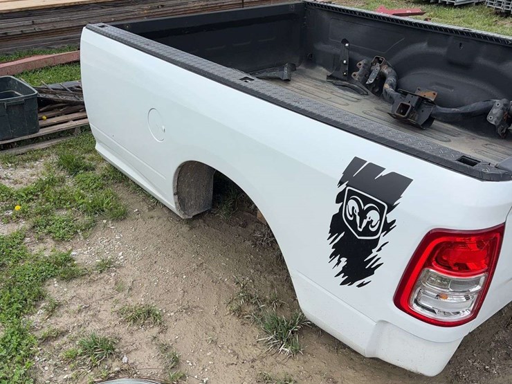 2014-dodge-2500-image-4