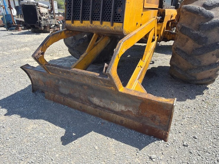 john-deere-640d-image-12