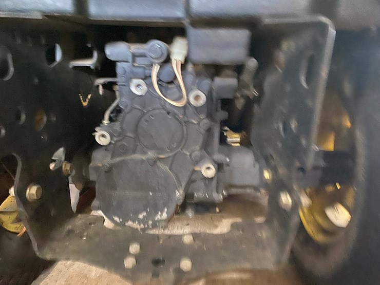 john-deere-x720-image-12