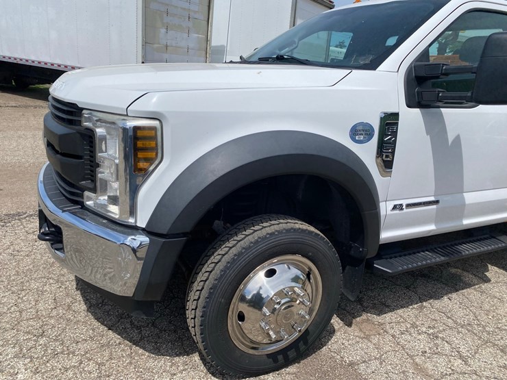 2019-ford-f-450-service-truck-image-7