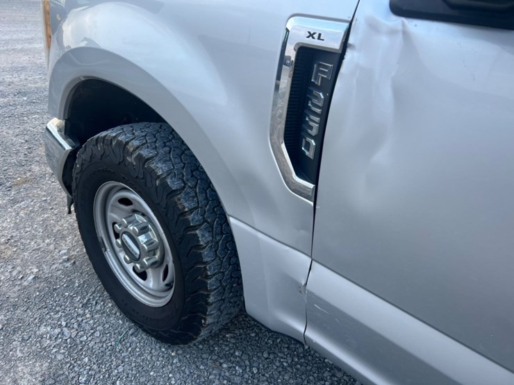 2017-ford-f250-xl-image-33