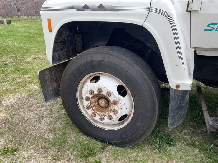 ford-l7000-image-25