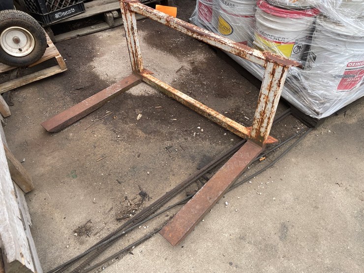 #6024-•-pallet-forks-image-1