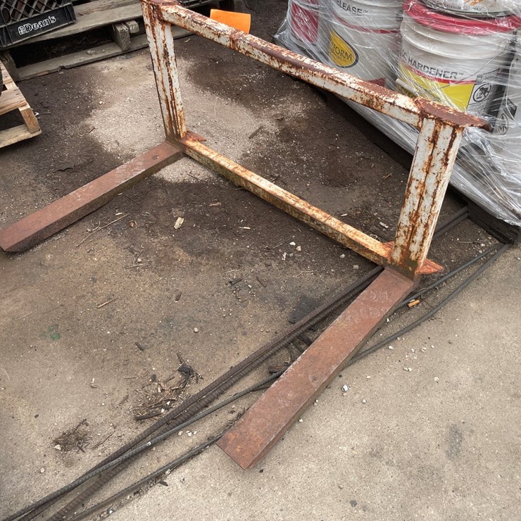 #6024 • Pallet Forks