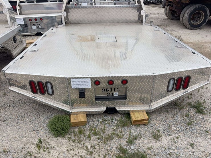 new-bradford-built-aluminum-flatbed,-96-x-114,-34"-frame-width,-60"-cab-to-axle,-fits-cab-and-chassis-dually-truck-any-make,-9ft-bed,-stock-#bb14177-image-5