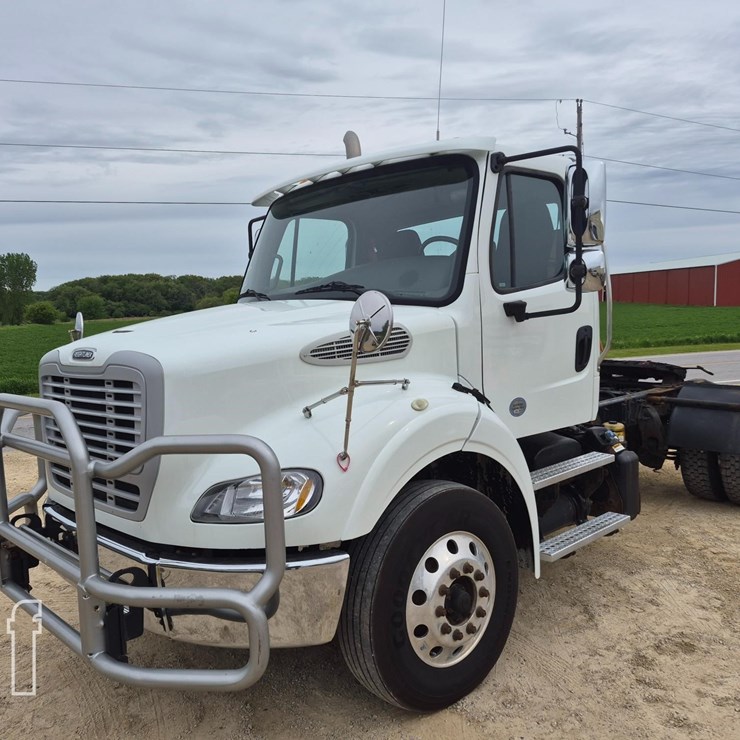 2018 FREIGHTLINER BUSINESS CLASS M2 112