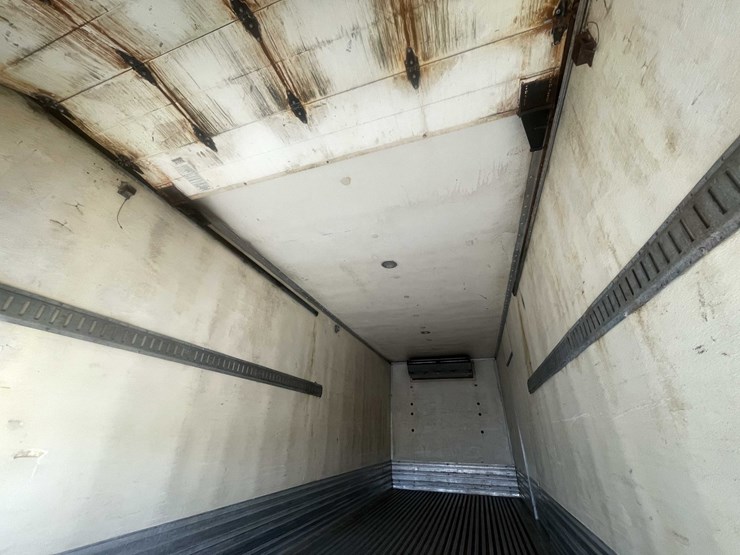 #4198-•-2005-sterling-box-truck-image-126