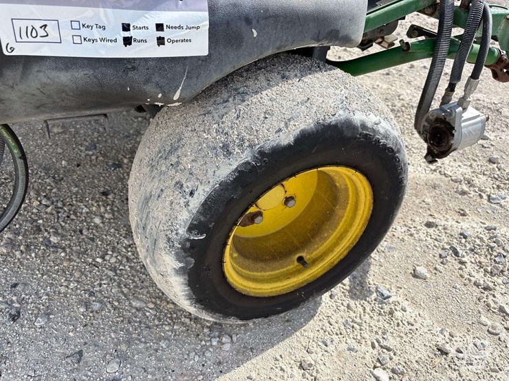 2018-john-deere-2500b-image-24