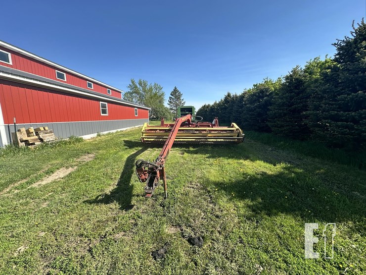 new-holland-116-image-2