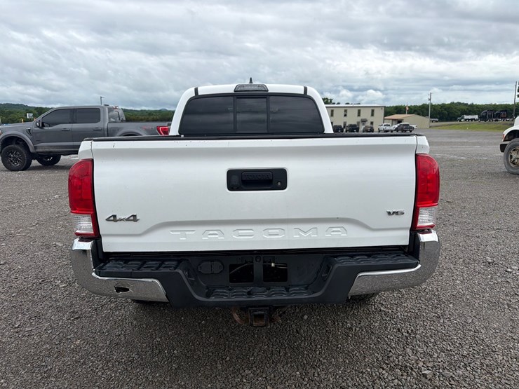 2017-toyota-tacoma-image-5