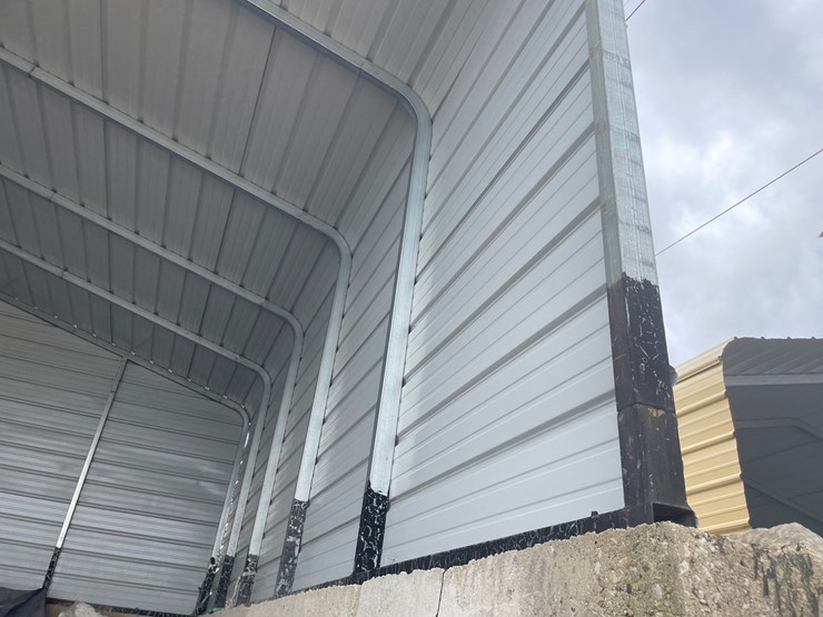 #6002-•-concrete-block-and-metal-salt-cover-structure-image-11
