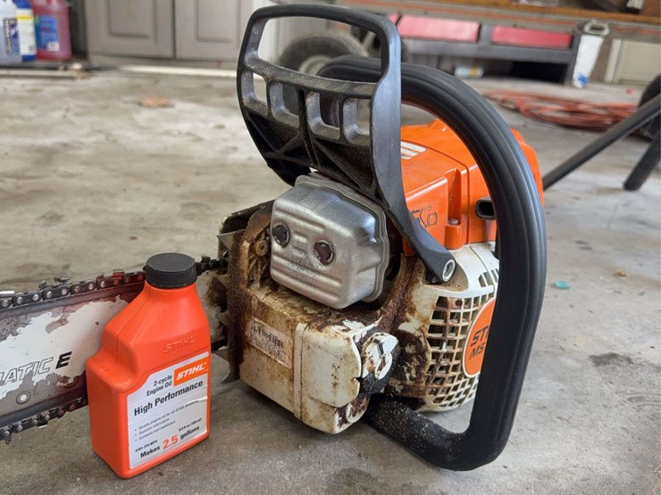 stihl-ms-291-chainsaw-with-stihl-2-cycle-engine-oil-image-3